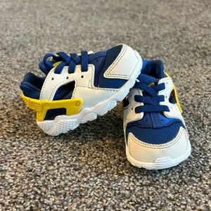 Nike Huarache Run Toddler Shoes - Size 4C